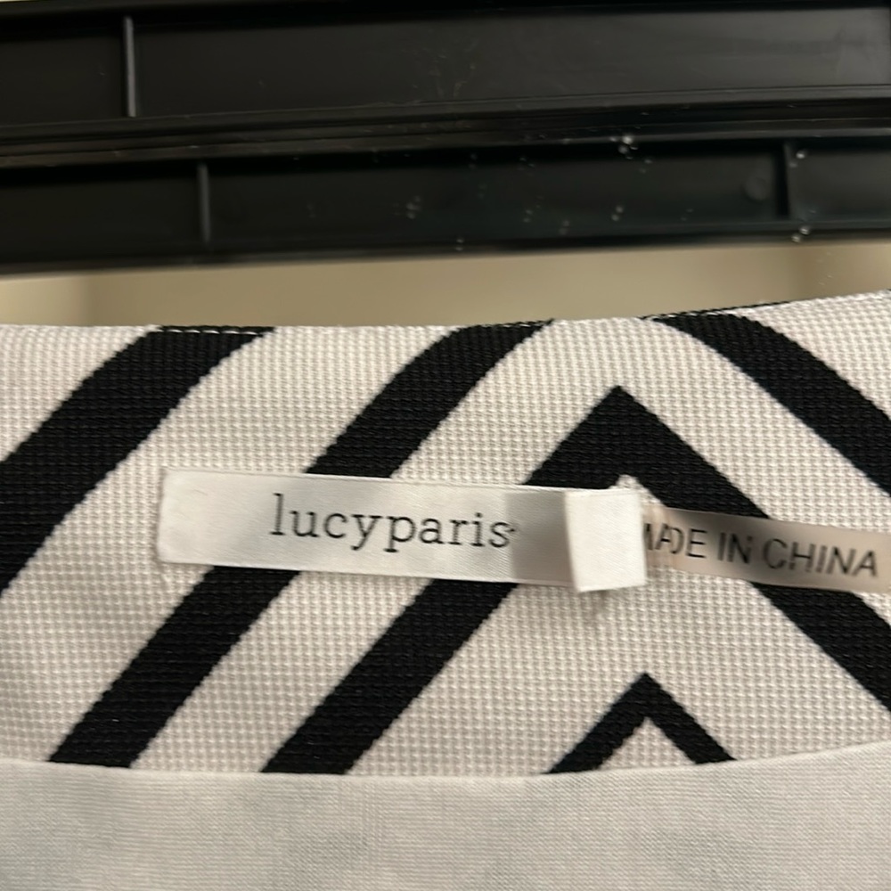 Lucy Paris Black and white chevron pencil skirt